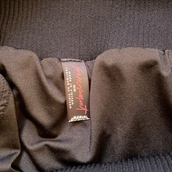 EUC FP movement carpe diem shorts - Picture 5 of 5